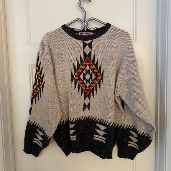 Vintage Point Zero America tribal sweaters - Picture 8 of 13